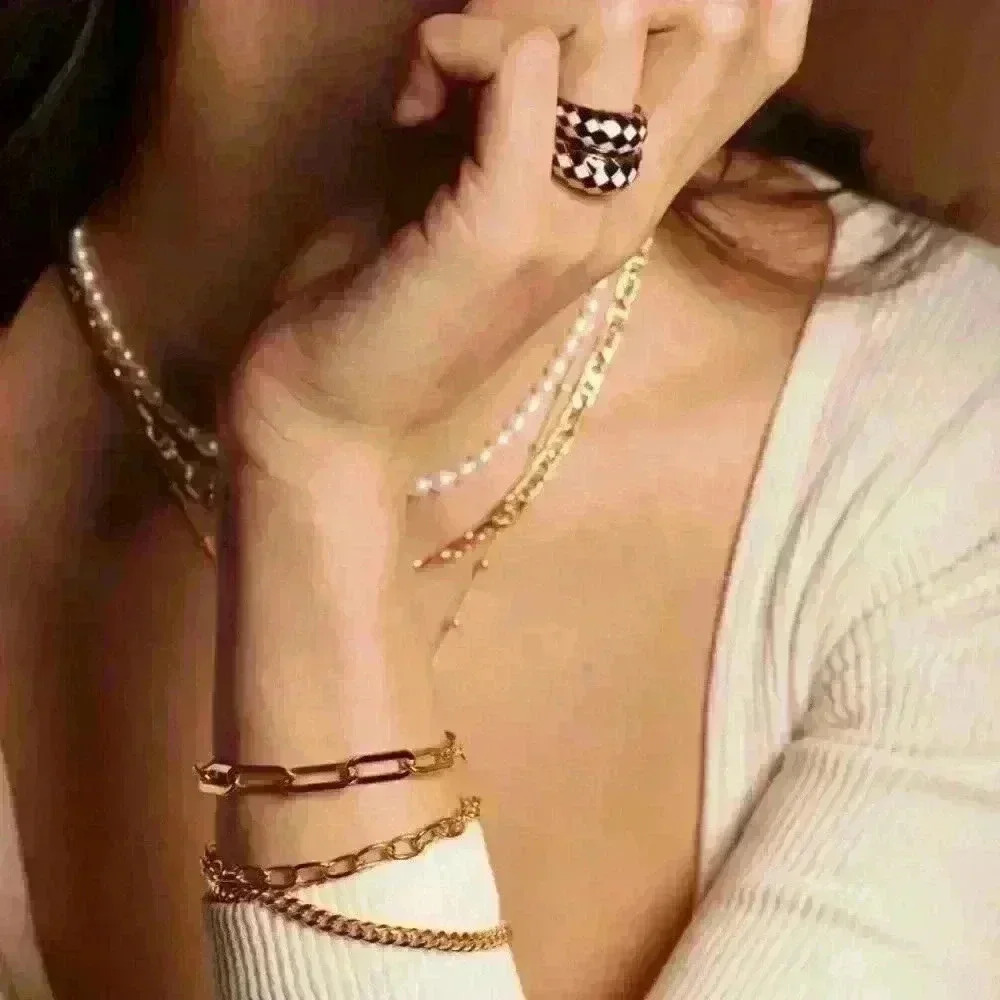 NWT 18K Gold Plated Cuban Chain Layering Bracelet